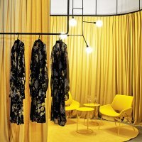Showroom Garderoba uređen je u skandinavskom stilu