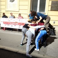 Ispred Gradske skupštine započela 24-satna neprekidna protestna akcija Tjelovanje