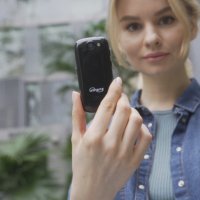 Jelly najmanji 4G smartfon na svijetu