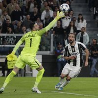 Juventus - Monaco ( Gonzalo Higuain vs. Danijel Subašić)