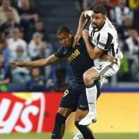 Juventus - Monaco (Kylian Mbappe vs. Andrea Barzagli)