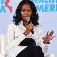 Michelle Obama uspješno spojila dva trendi komada