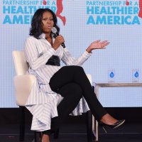 Michelle Obama uspješno spojila dva trendi komada