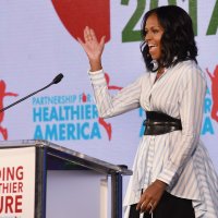 Michelle Obama uspješno spojila dva trendi komada