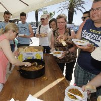 Hloverka Novak Srzić u Makarskoj je častila građane