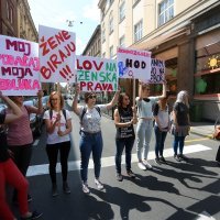 Povorku Hoda za život dočekivali kontraprosvjednici