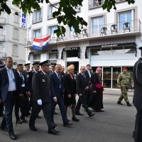 Predsjednica s vojskom obišla Lourdes