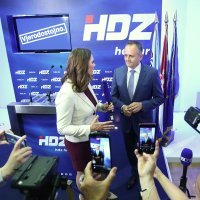 Zagreb: Drago Prgomet obratio se medijima okupljenima u svom stožeru