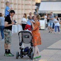 Ivica Kostelić sa suprugom Elin i djecom prošetao gradom