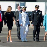 Melania Trump u haljini Dolce&Gabbana i cipelama Christian Louboutin