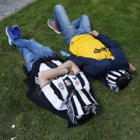 Navijači u Cardiffu (3)