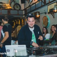 Posjetili smo Tesla bar, malo za zagrijavanje prije grada