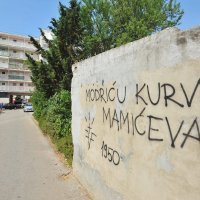 Grafiti protiv Luke Modrića u Zadru (5)