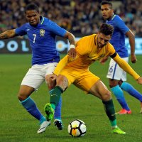 Douglas Costa u dresu Brazila (6)