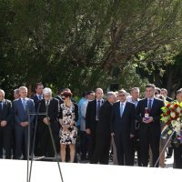 Delegacija HDZ-a na grobu dr. Franje Tuđmana