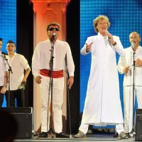 Tonći Huljić i Madre Badessa band