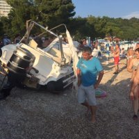 Gliser izletio na plažu kod Crikvenice