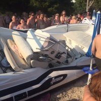 Gliser izletio na plažu kod Crikvenice