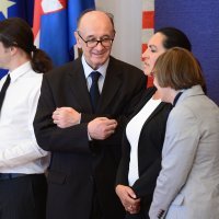 Nikica Valentić na konstituirajućoj sjednici Vijeća za gospodarska pitanja predsjednice