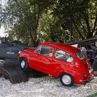 Osijek: Spomenik crvenom fići koji gazi tenk JNA