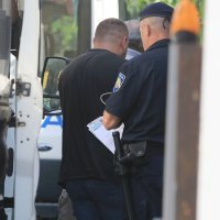 Policija privodi osumnjičene suce i sportske djelatnike uhićene u Slavonskom Brodu (6)