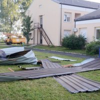 Olujni vjetar u Sisku i Popovači rušio stabla i prouzročio štetu