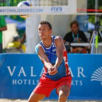 Ivan Perišić igra odbojku u Poreču (1)