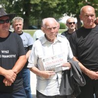 Policija zaustavila postavljanje ploče Juri Francetiću