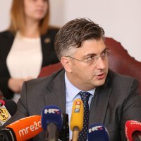 Andrej Plenković na sastanku sa županima u Požegi