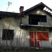 Vojska bosanskih Srba je temeljito opljačkala, spalila i uništila imovinu Bošnjaka na području Srebrenice.