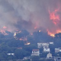 Požar u mjestu Privor proširio se do kuća
