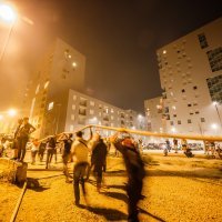 Građani od požara brane svoje kuće u kvartu Kila