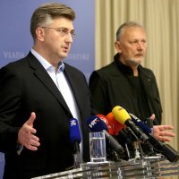 Premijer Andrej Plenković i predsjednik Hrvatske vatrogasne zajednice Ante Sanader
