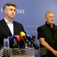 Premijer Andrej Plenković i predsjednik Hrvatske vatrogasne zajednice Ante Sanader