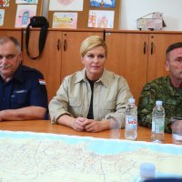 Nakon jučerasnjeg velikog požara u okolici Splita, predsjednica Kolinda Grabar Kitarović posjetila je DUZS centar 112 u Splitu