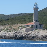 Jadran nudi pregršt opcija za ljetovanje na svjetioniku