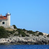 Jadran nudi pregršt opcija za ljetovanje na svjetioniku