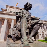 Velázquezov spomenik ispred Prada