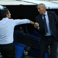 Real Madrid - Barcelona (uzvratna utakmica Superkupa) Zinedine Zidane i Ernesto Valverde