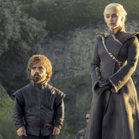 Peter Dinklage i Emilia Clarke