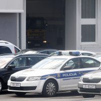 Auto salon u kojem se jučer dogodilo razbojništvo