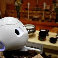 Robot svećenik