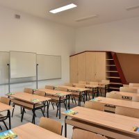 Novoizgrađena škola  u Žbandaju