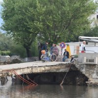 Pod bujicom vode srušena oba mosta koja povezuju stari grad