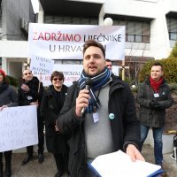 Prosvjedni skup liječnika specijalista, specijalizanata i stažista