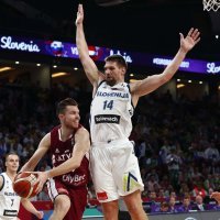 Slovenija - Latvija (2)