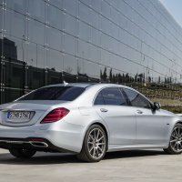 Mercedes Benz S560e