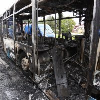 U Strugama na okretištu u potpunosti izgorio ZET-ov autobus