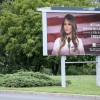 Plakati s Melanijom Trump