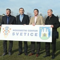 Davor Šuker, predsjednik HNS-a, Ivica Lovrić, gradski pročelnik za sport, kulturu i obrazovanje i Damir Vrbanović, izvršni direktor HNS-a